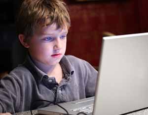 boy being monitored on computer using ScreenRetriever